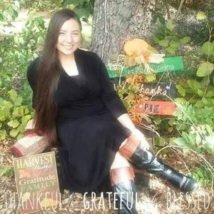 Meet your Posher, Hannah